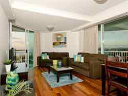 Crystal On The Broadwater