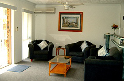 Oceanside Cove Holiday Apartments