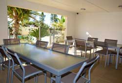 Pacific Plaza Apartments