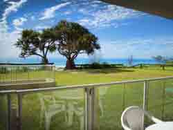 Pacific Surf Absolute Apartments