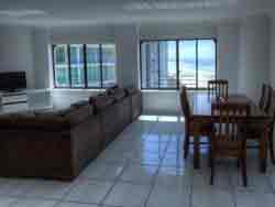 President Holiday Apartments