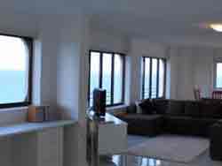 President Holiday Apartments