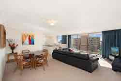 Rainbow Commodore Apartments