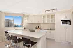 Rainbow Commodore Apartments