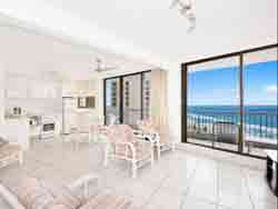 Surfers International Apartments