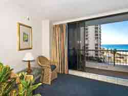 Surfers International Apartments