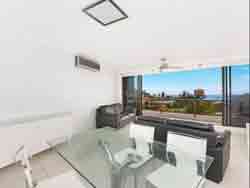 Surfers International Apartments