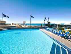 Surfers International Apartments