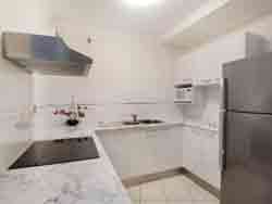 Surfers International Apartments