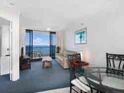 Surfers International Apartments