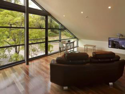 Salamanca Wharf Hotel