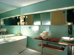 The Henry Jones Art Hotel