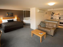 The Old Woolstore Apartment Hotel