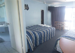 Cool Palms Motel