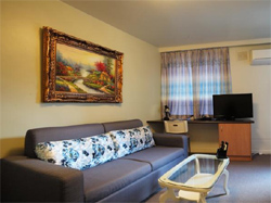 Albert Heights Apartments 