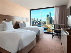Hilton Melbourne South Wharf