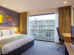 Holiday Inn Melbourne on Flinders