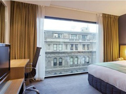 Holiday Inn Melbourne on Flinders