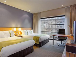 Holiday Inn Melbourne on Flinders
