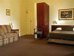 Magnolia Court Boutique Hotel