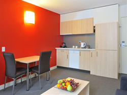 Metro Apartments On Bank Place