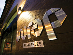 Oaks Wrap on Southbank