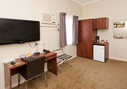 Country Inn WentWorth Plaza