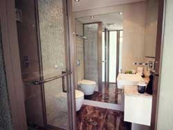 International On The Water Hotel