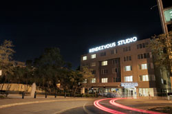 Rendezvous Studio Hotel