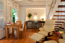 Port Douglas Cottage and Lodge