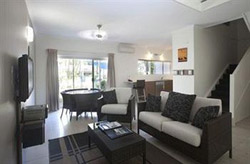Rendezvous Reef Resort