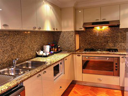 Seasons Harbour Plaza