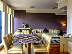 Seasons Harbour Plaza