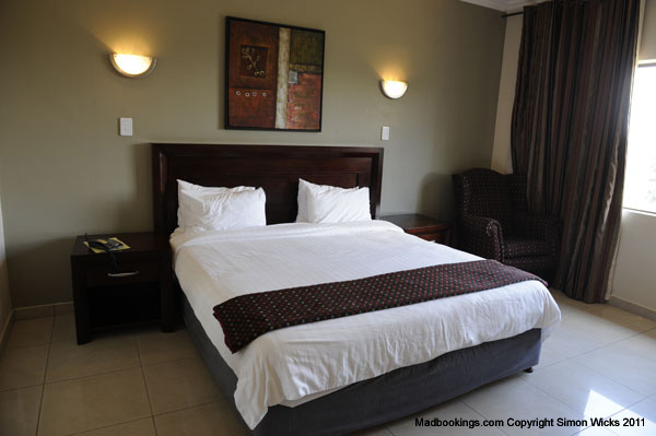 desert-sands-motel-palapye-11