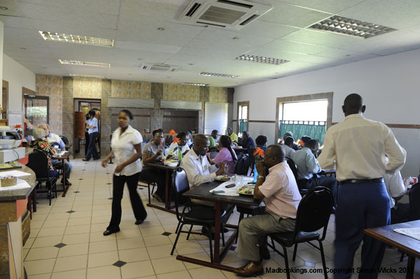 desert-sands-motel-palapye-16