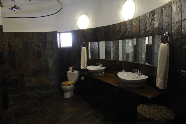 thamalakane-safari-lodge-06