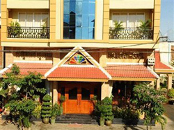 Holiday Hotel Battambang