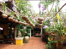 Auberge Mont Royal D'Angkor