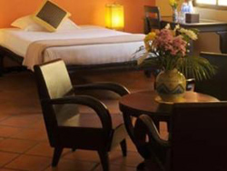 Auberge Mont Royal D'Angkor