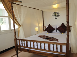 Frangipani Villa Hotel