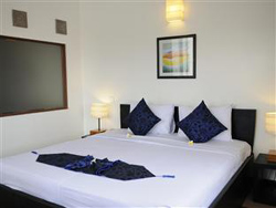 Frangipani Villa Hotel