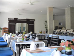 Frangipani Villa Hotel