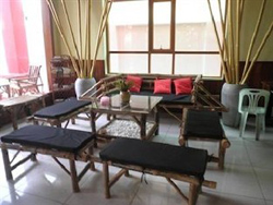 Sidewalk Never Die Hotel