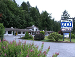 Colonial '900' Motel