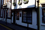 places to stay in Canterbury