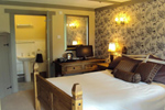 Henley in Arden   hotels