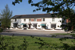 hotels in Saunderton England