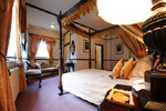 places to stay in Warminster