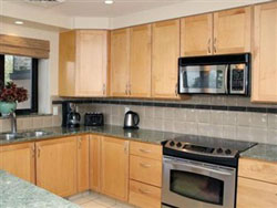 Destination Resorts Hawaii - Makena Surf