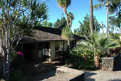 Hale Huanani Bed & Breakfast